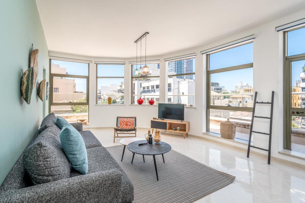 Superbe Apt Avec Terrasse Tres Proche De La Mer ! Tel Aviv Buitenkant foto